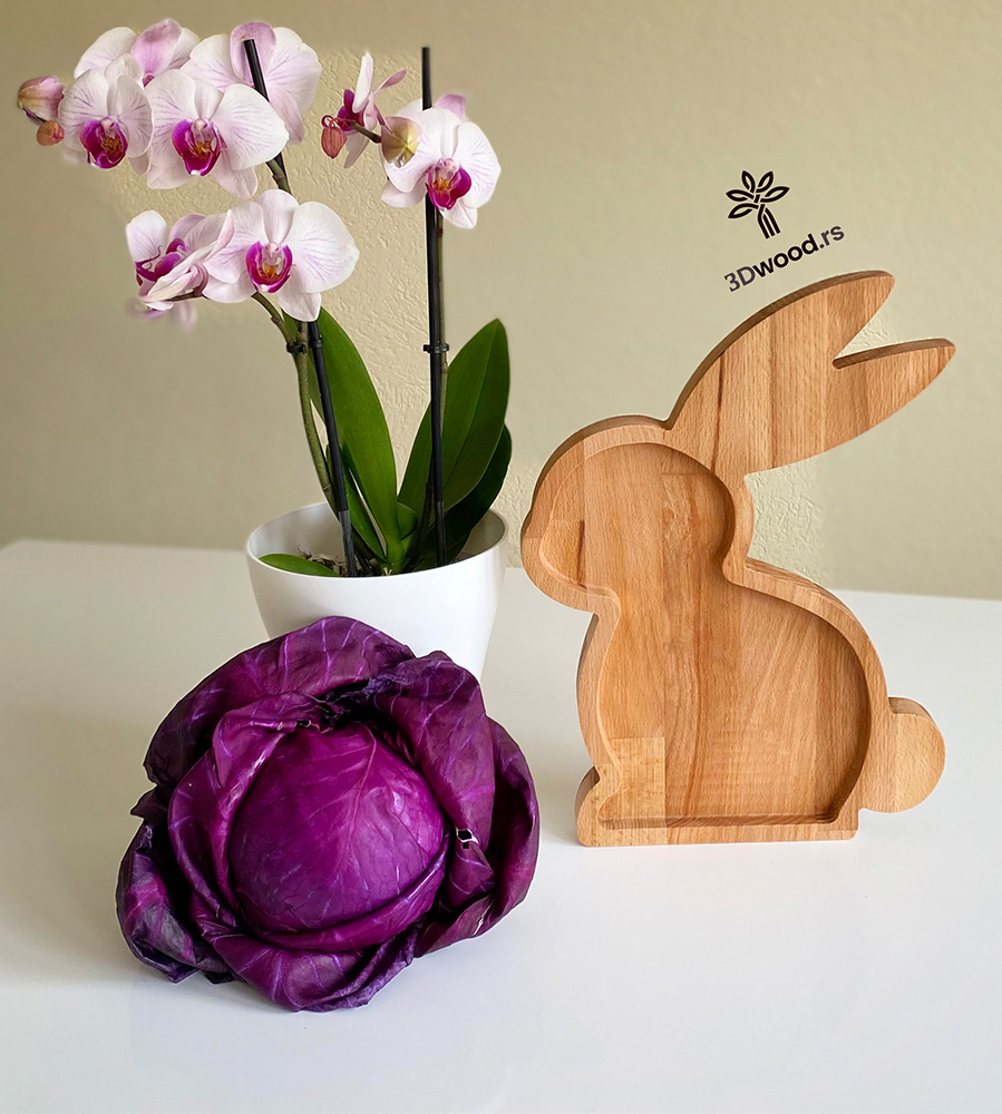 Činija od drveta bukve u obliku zeke