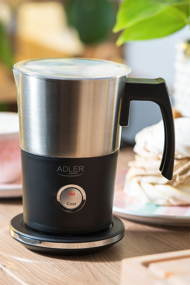 Aparat za pravljenje pene od mleka i mlečnih napitaka Adler AD4497