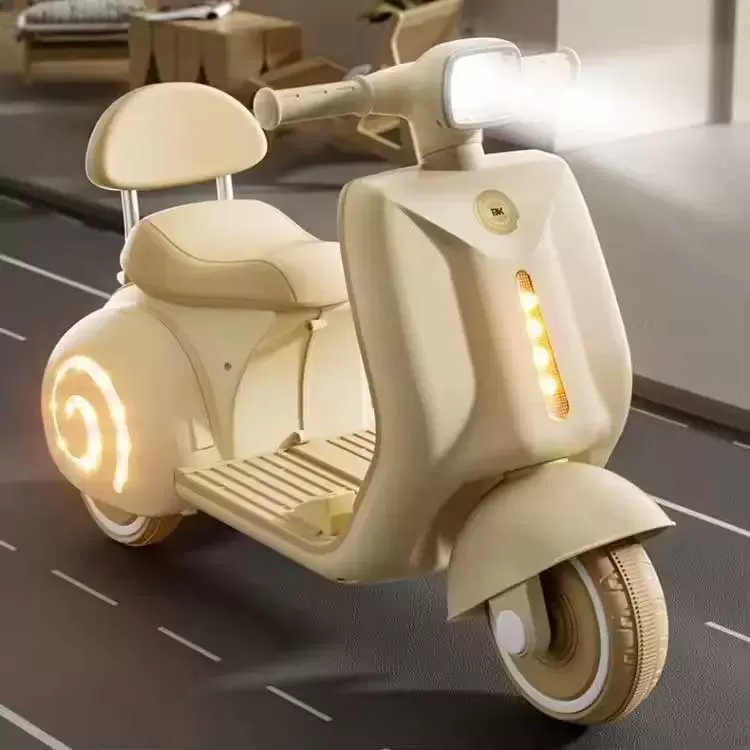 Dečija Vespa na Akumulator Sa LED svetlom