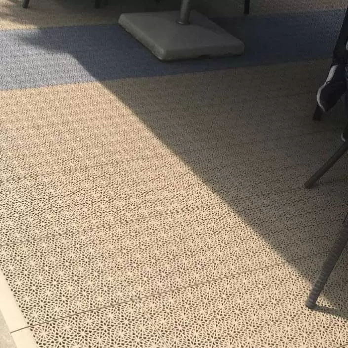 Podna obloga velike nosivosti za spoljnu upotrebu 1m2 7kom. Bergo XL Cedar Wood