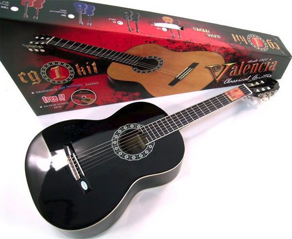Valencia - Klasična gitara set CG1K/BK