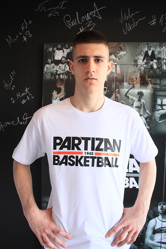 Partizan 1945 Basketball Majica XL Bela