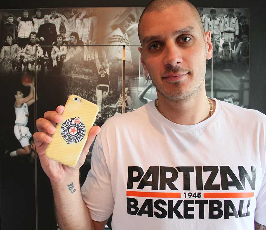 KK Partizan Teren Maska Za Mobilne Telefone