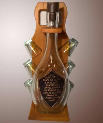 Flaša sa blagoslovom na stalku i 6 čašica