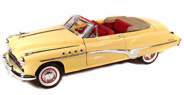 Autić 1:18 MotorMax 1949 Buick Roadmaster 225459-5 - Image 1