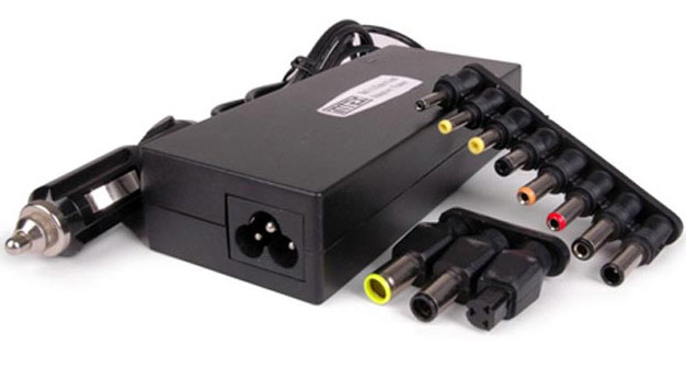 Intex univerzalni punjač za laptop sa auto priključkom IT-90W 19106