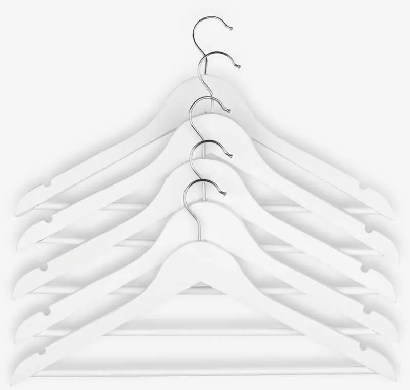 Drvene vešalice 5 komada bele