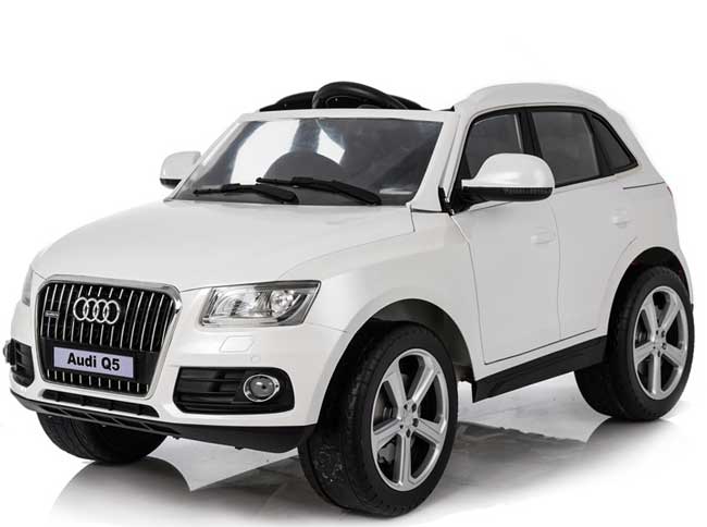 Dečiji automobil na akumulator Audi Q5 230 beli