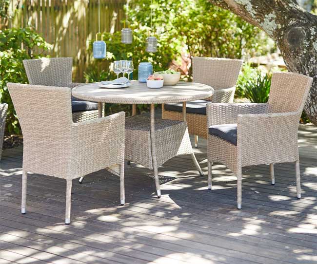 Baštenska garnitura Robin Sto i četiri stolice