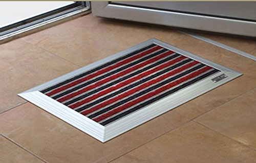 Aluminijumski otirač za poslovne i stambene objekte 50 x 70