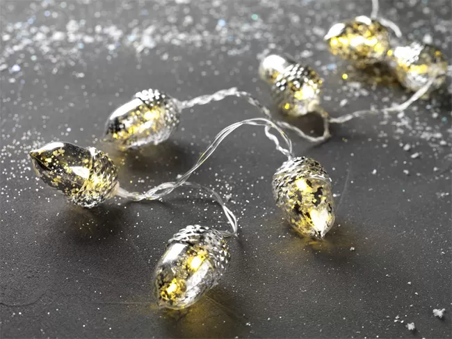 Novogodišnje lampice na baterije Žir 10 LED