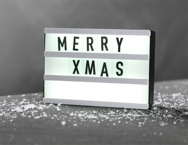 Svetleća kutija sa 60 slova