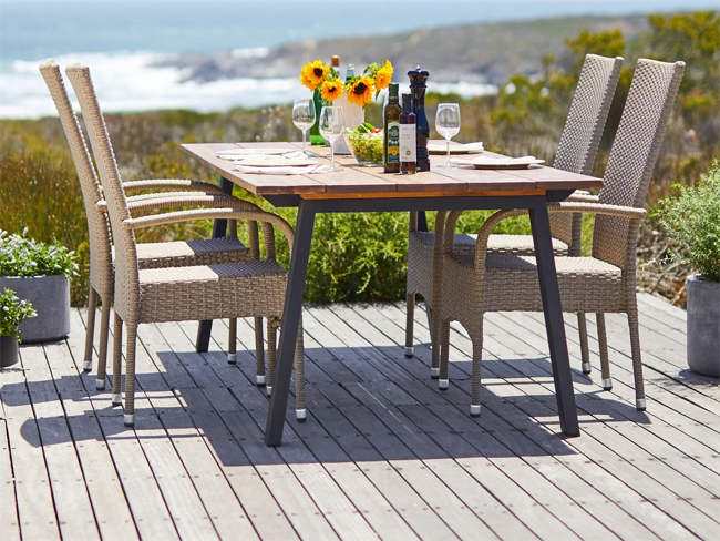 Baštenska garnitura Ospal