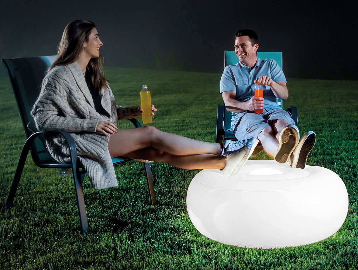 Garden Set Amor - 2 stolice i LED svetleći tabure