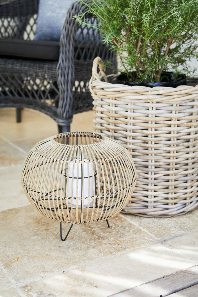 Baštenski Kandelabr od Bambusa