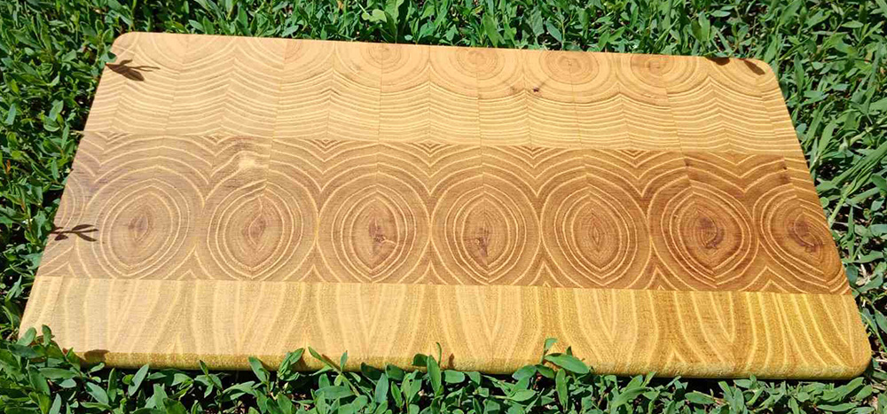 Kuhinjska daska od čeonog bagrema 300 x 157 x 13 mm - Image 1