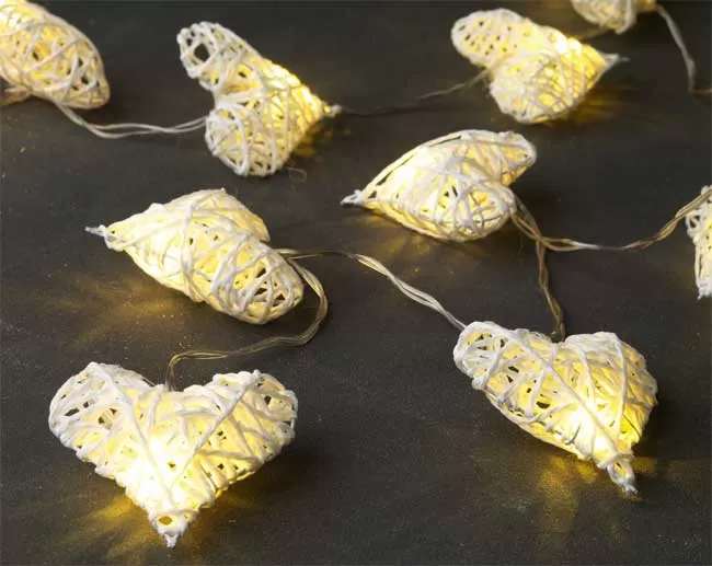 Novogodišnje lampice na baterije Srca