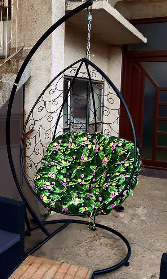 Ljuljaška Jaje - Metalna Domestico BLACK sa jastukom GREEN FLO - Image 1