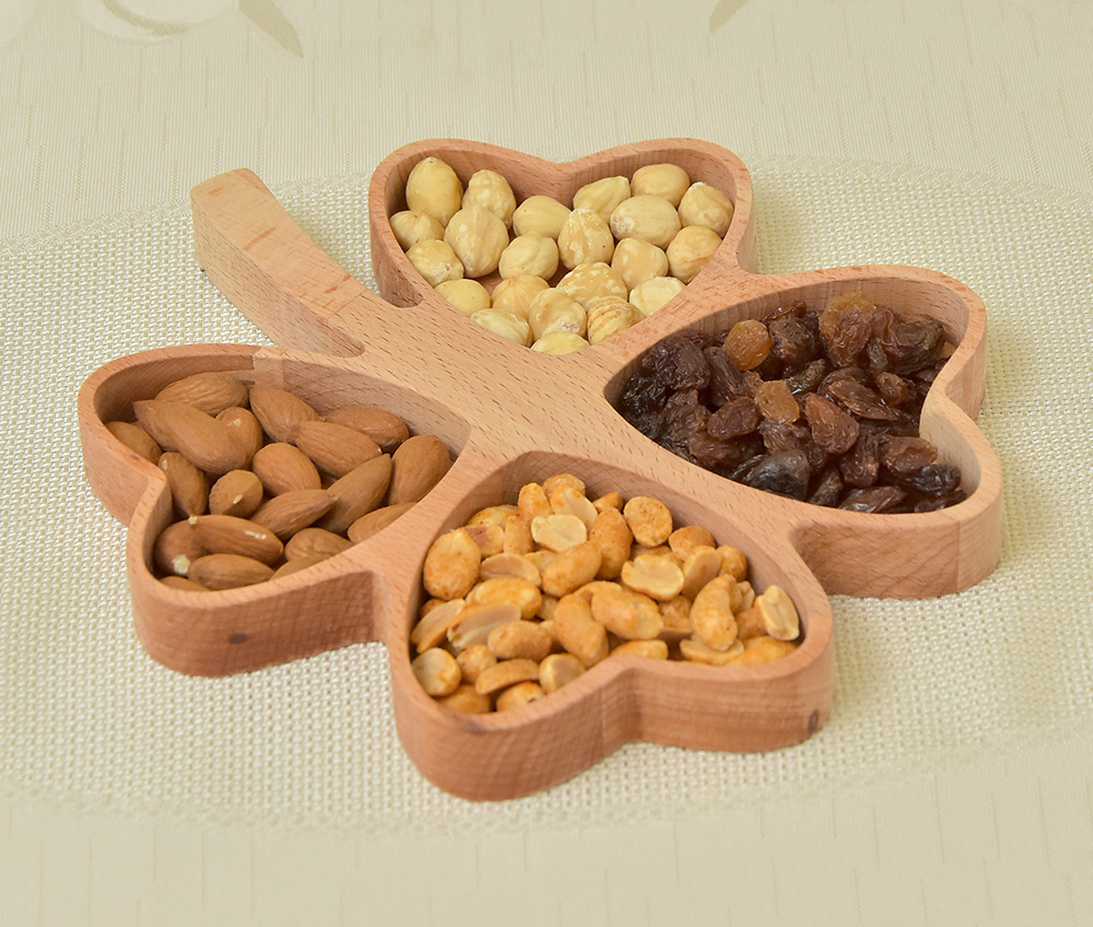 Daska za posluživanje u obliku deteline od drveta bukve 20x19cm - dodatni pogled