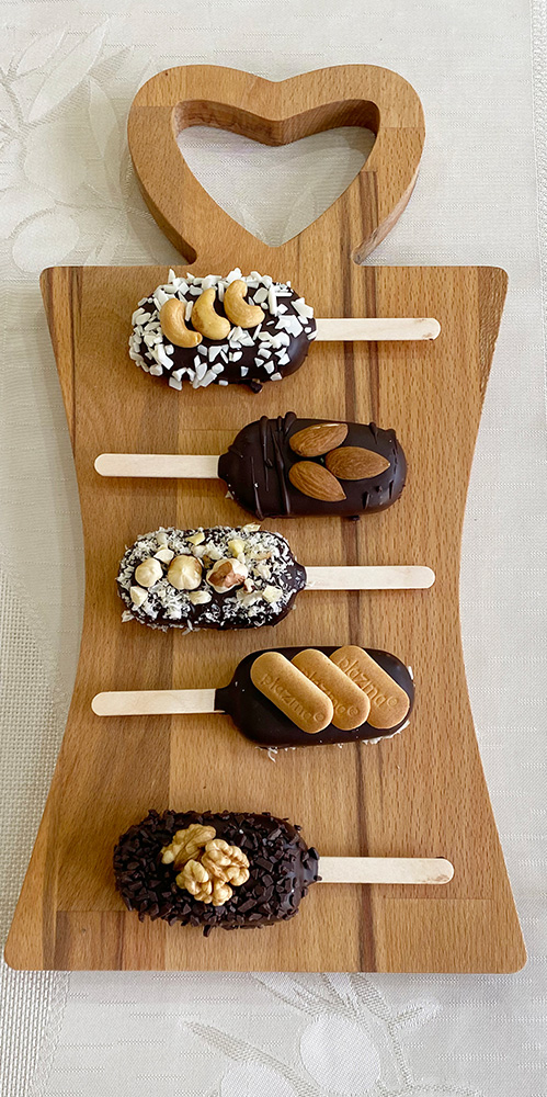 Daska za sečenje sa drškom u obliku srca od drveta bukve, 40x20cm - dodatni pogled