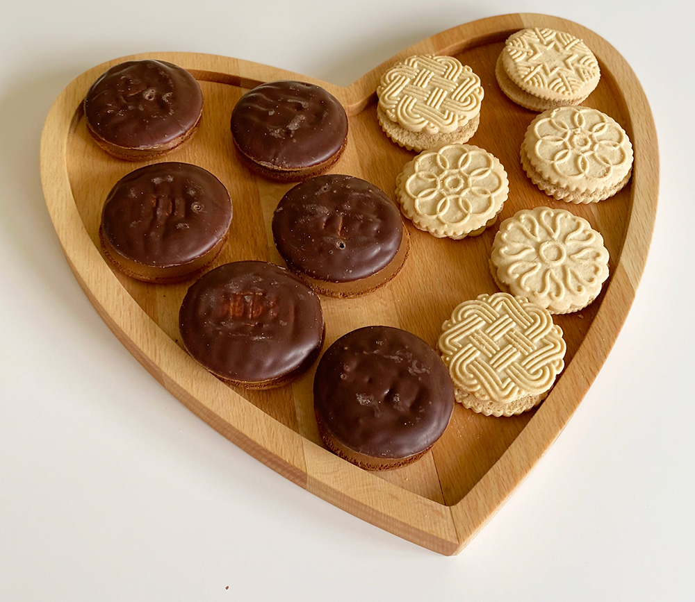 Činija za posluživanje od bukve u obliku srca - dodatni pogled