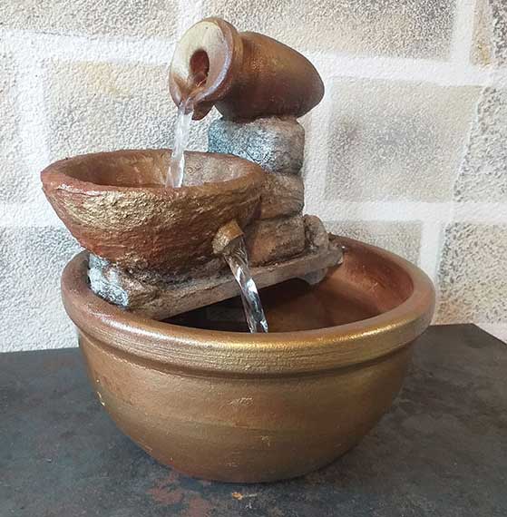 Sobna Feng Shui Fontana Kamelia - dodatni pogled