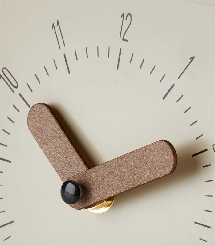 Stoni sat na baterije MDF - dodatni pogled