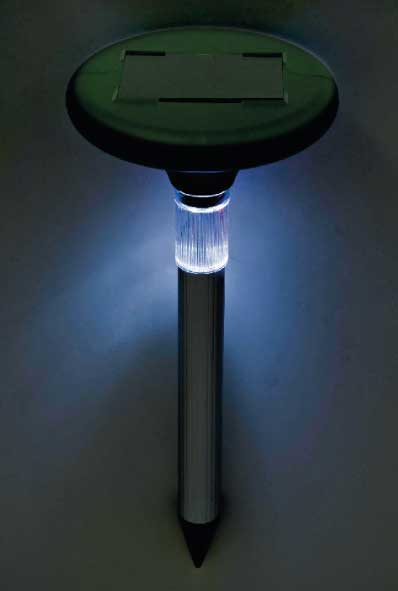 Solarni rasterivač krtica sa LED lampom VK08LED-P - dodatni pogled