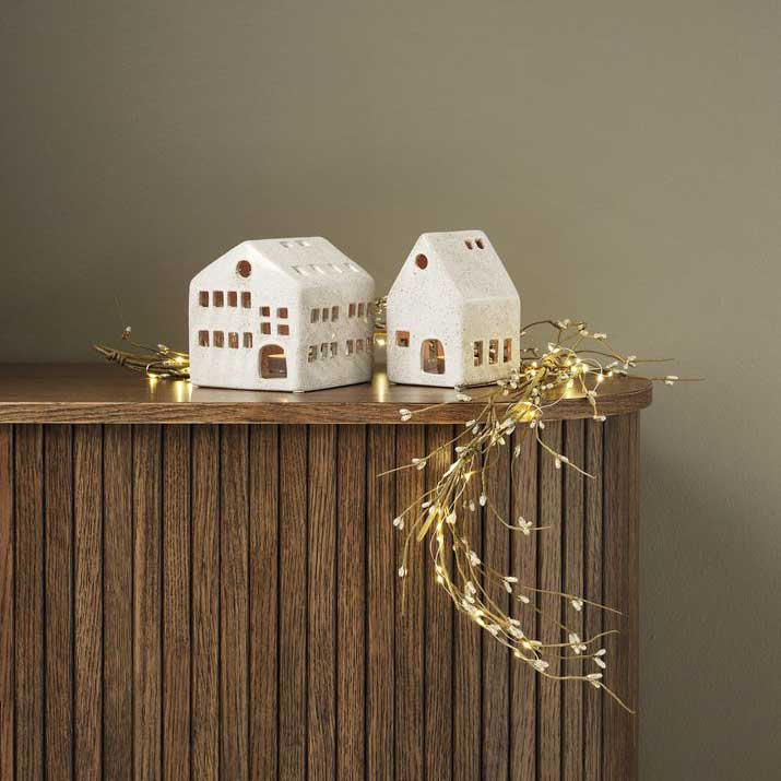 Fenjer Velika Kuća Od Kamenine - dodatni pogled