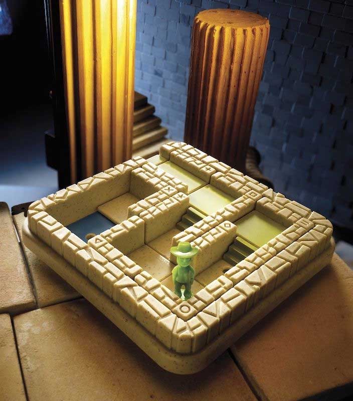 Misaona igra Beg iz lavirinta Smart Games - dodatni pogled