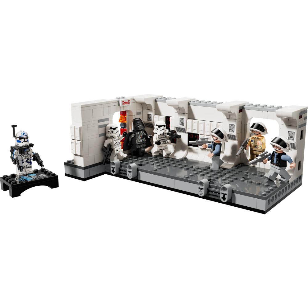 LEGO® Star Wars™ 75387 Ukrcavanje U Tantive IV™ - dodatni pogled