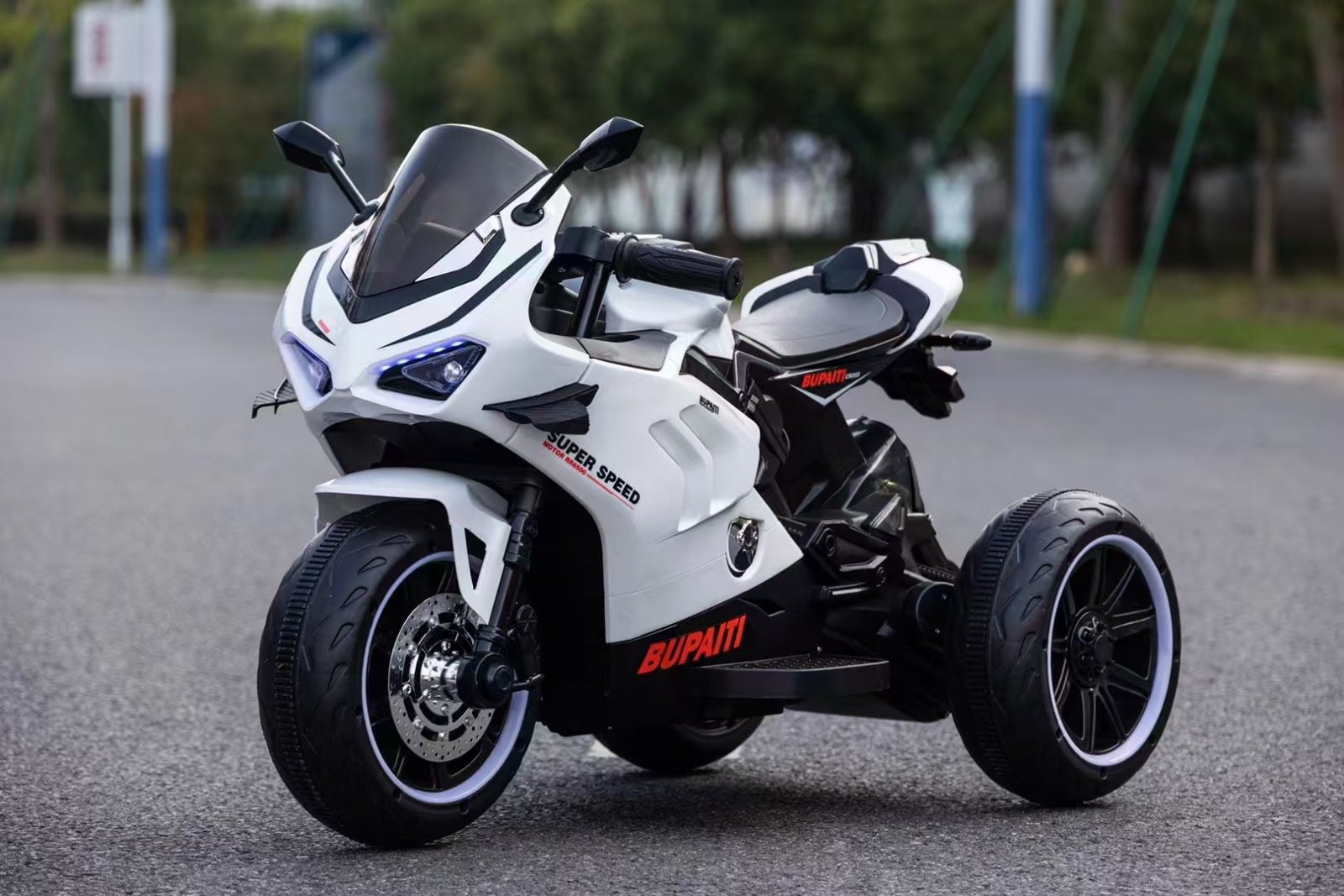 Dečiji Motor Na Akumulator Sa 3 Točka Bupaiti White - dodatni pogled