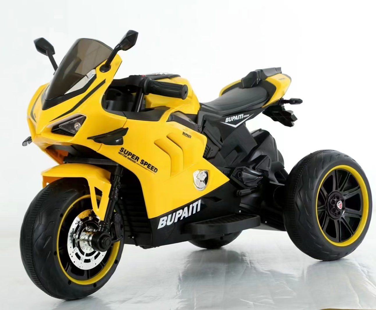 AKU Tricikl Bupaiti Yellow - dodatni pogled