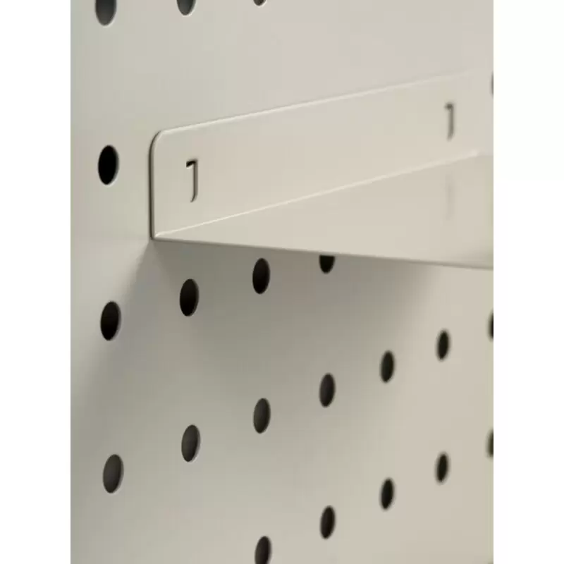 Perforirana tabla 52x42 cm, bež, sa kukicama, magnetima i posudama