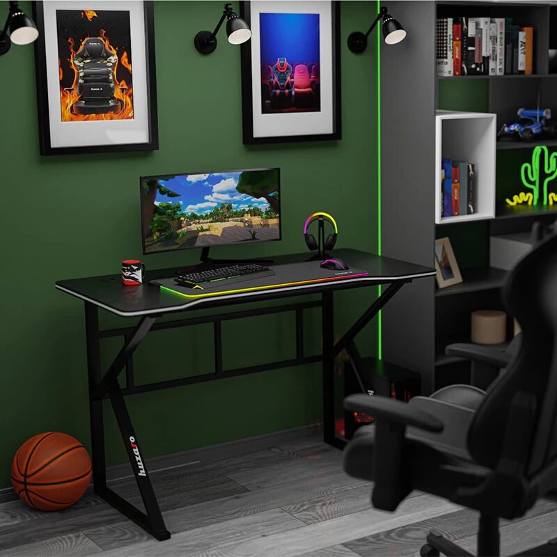 Huzaro Hero 1.6 Crni Gaming sto - dodatni pogled