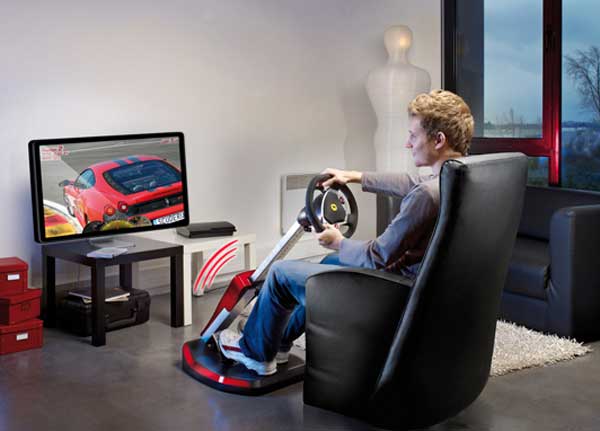 Thrustmaster Bežični Ferrari Kokpit Za PS3 i PC + Formula 1 2011 za PS3 - dodatni pogled