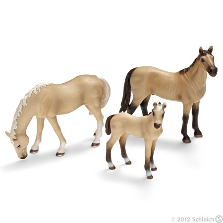 Schleich Domaće životinje - Akhal-Teke kobila 13701 - dodatni pogled