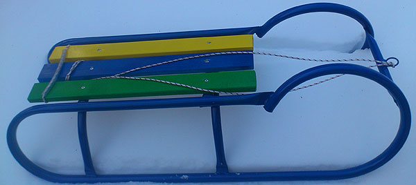 SANKE Sebastian Sa Metalnim Ramom i Drvenim Sedištem - dodatni pogled