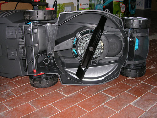 Gardena PowerMax™ 32 E Električna kosilica za travu 1200 W 32 cm - dodatni pogled