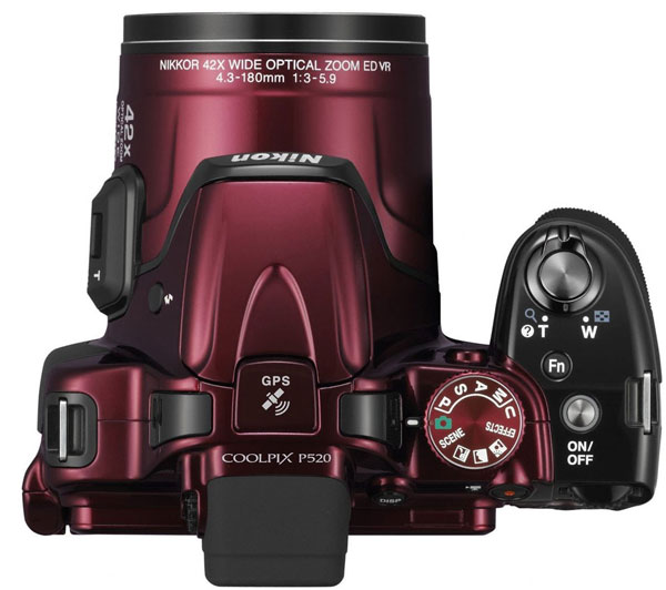 Nikon Digitalni Fotoaparat CoolPix P520 crvena - dodatni pogled