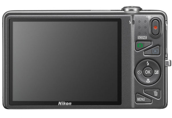 Nikon Digitalni Fotoaparat CoolPix S5200 silver - dodatni pogled
