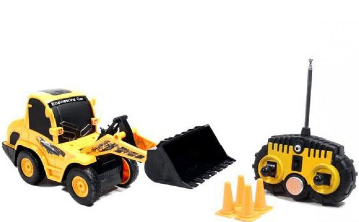 Mini buldožer na daljinsko upravljanje - dodatni pogled