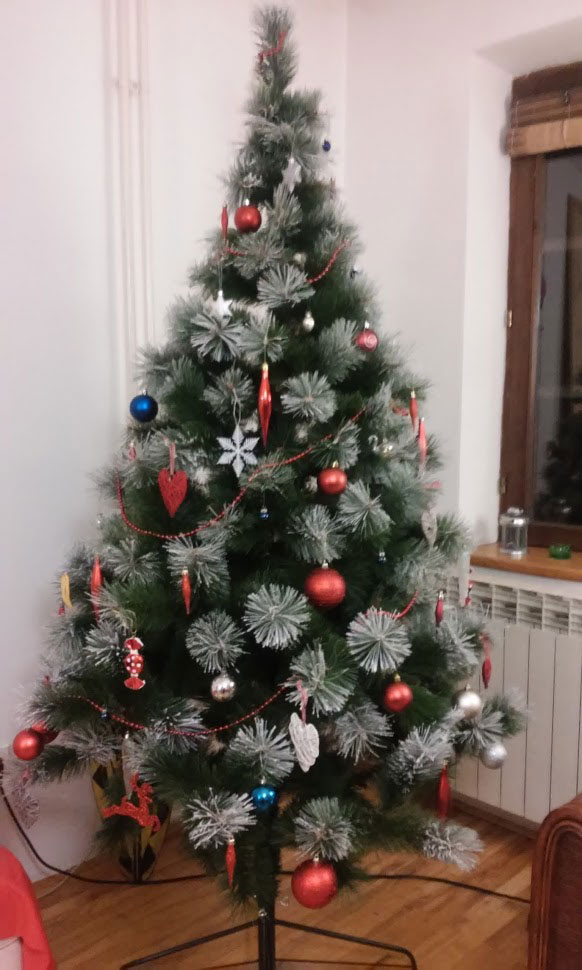 Novogodišnja Jelka Grindavik 220 cm - dodatni pogled