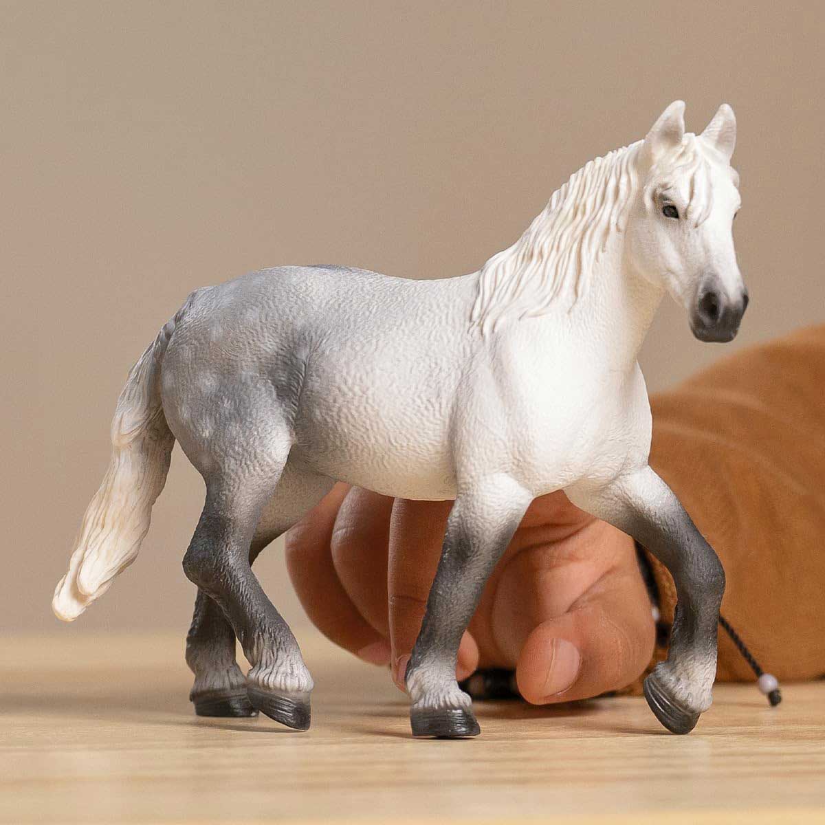 Schleich figure Domaće životinje Konji - Peršeron kobila 13971 - dodatni pogled