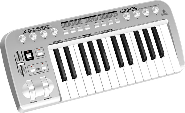 Behringer UMX25 master klavijatra MIDI kontroler - dodatni pogled