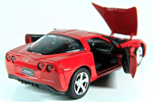 Autić 1:24 MotorMax Corvette C6 2005 225435-16 - dodatni pogled
