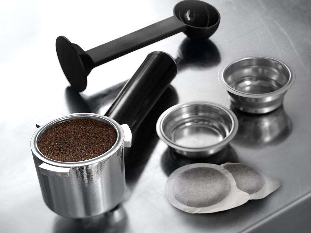 DeLonghi Aparat za espresso kafu EC.685.BK - dodatni pogled