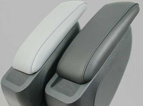 Naslon za ruku u automobilu sa adapterom Rati Armster - dodatni pogled