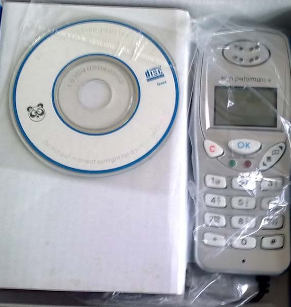 USB internet-Skype telefon sa LC ekranom - dodatni pogled