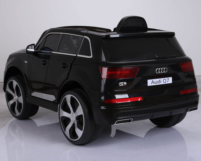 Dečiji automobil na akumulator A-Q7 213 crni - dodatni pogled